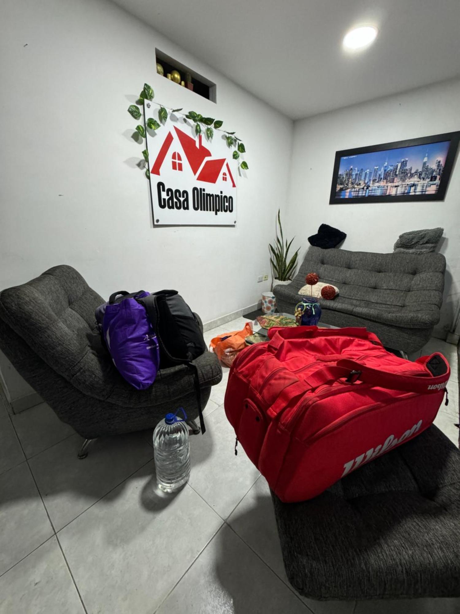 Casa Olimpico Hostal กาลี ภายนอก รูปภาพ